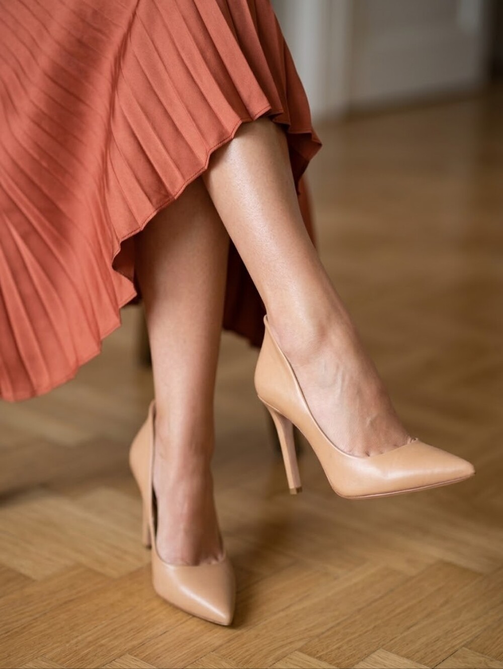 Jessica Simpson Cambredge Nude Tan Heels Pointed Toe Stiletto Pumps Size 9 NWOB